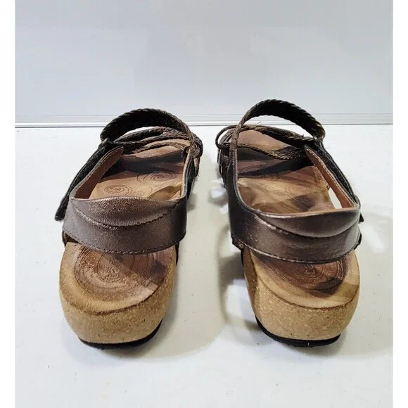 Taos Shoes Size 8-8.5 Trulie Woven Copper Strap Leather Sandals Wedges Comfort - Picture 4 of 6